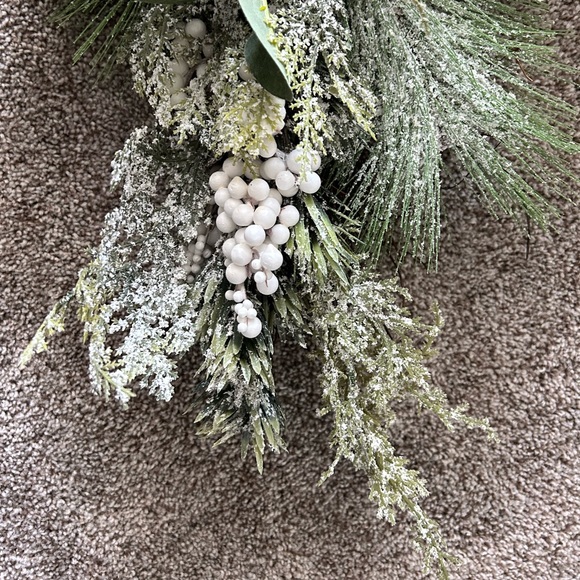 Front Door Christmas Swag - Picture 6 of 9